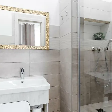 Midwheel Apartment 9 Lviv Exterior photo