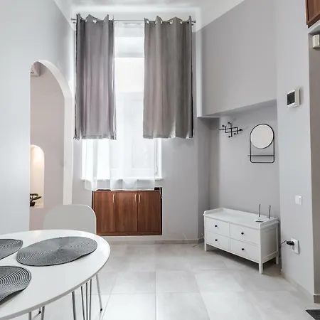 Midwheel Apartment 9 Lviv Exterior photo